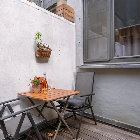 Apartment Spacious In The Heart Of *