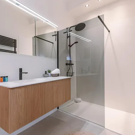 Apartment Spacious In The Heart Of